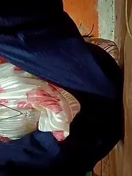 Hot--Shivani from StripChat is Freechat