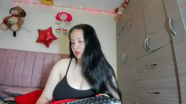 Hot-nikol from StripChat
