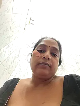 Hot-Sana2 from StripChat is Freechat