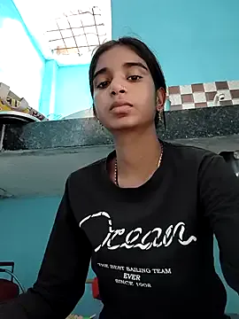 Hot-Soniya2 from StripChat is Freechat