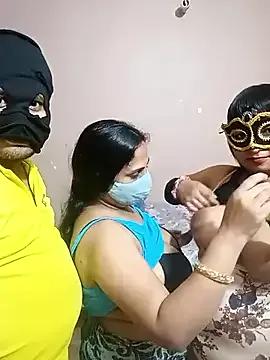 Hot_mina8585 from StripChat is Freechat