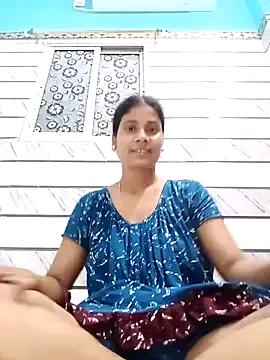 Hotbabe_simi_62 from StripChat is Freechat