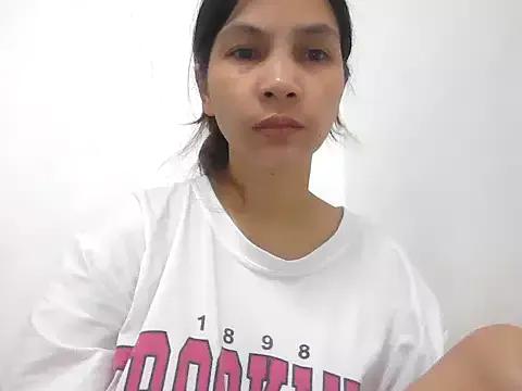 Hotsexytits4you from StripChat is Freechat