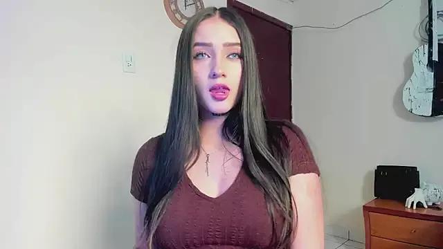 Hott_Hanna from StripChat