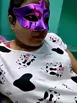 hotti-rashmi from StripChat
