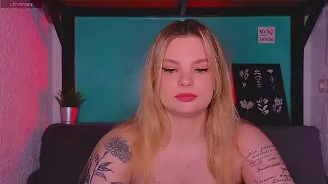 Hottie_Jane from StripChat is Freechat