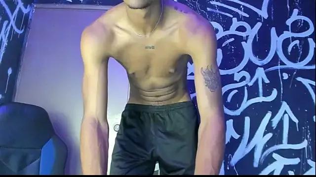 HottieKingN from StripChat