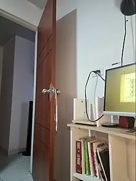 hottielatina from StripChat is Freechat