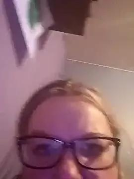Hottiewitabody69430 from StripChat is Freechat