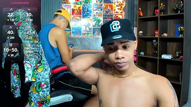Hottwinkguys from StripChat