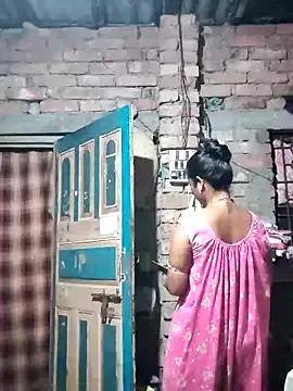 Hotty-dola from StripChat