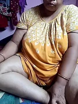 Hotty-rumi from StripChat