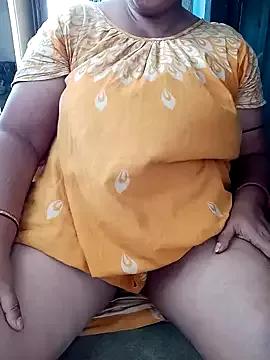 Hotty-rumi from StripChat