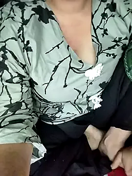 hottyrose69 on StripChat 