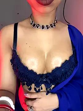 Hottysona123 from StripChat is Freechat