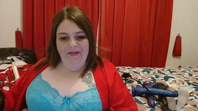 HousewifeMilf_Courtney from StripChat is Freechat