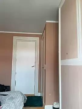 Hr_Fru_Olsen from StripChat is Freechat