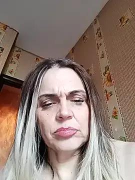 hugebobbs from StripChat is Freechat