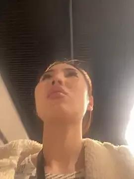 Hunnybanana from StripChat