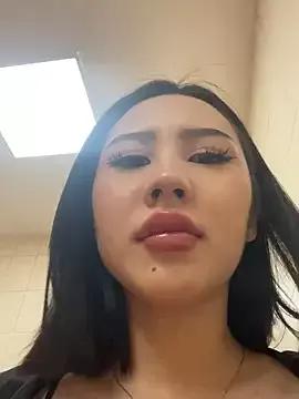 Hunnybanana from StripChat