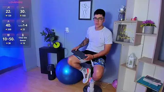 HunterRush_ from StripChat is Freechat