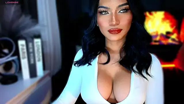 Huntress_xxx from StripChat is Freechat