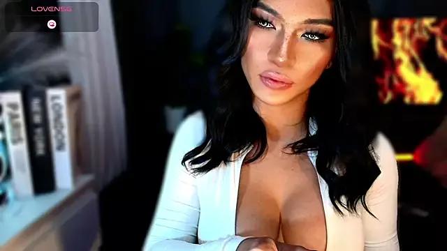 Huntress_xxx from StripChat is Freechat