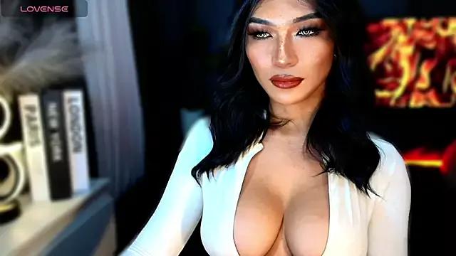 Huntress_xxx from StripChat is Freechat