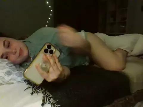 hurricanehayley777 from StripChat