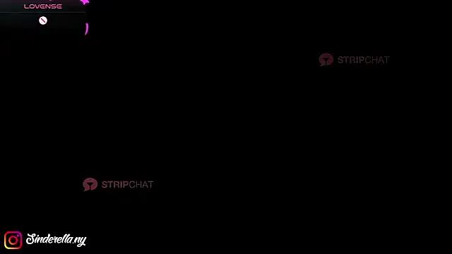 i-scream from StripChat is Freechat