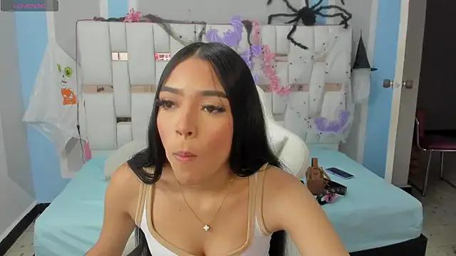 iamCharlotte19 from StripChat is Freechat