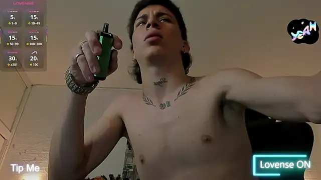 iammariano on StripChat 