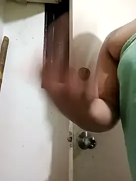 Iamyourdarkangelsucker from StripChat is Freechat