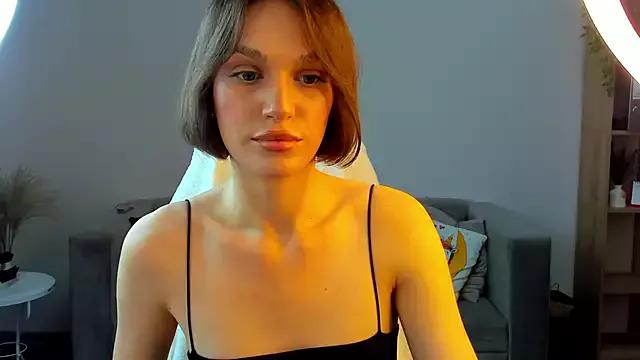 Ice_Strawberry from StripChat is Freechat