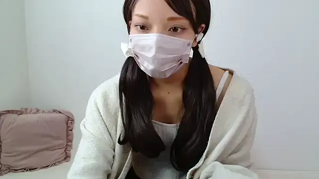 Ichikachan from StripChat is Freechat