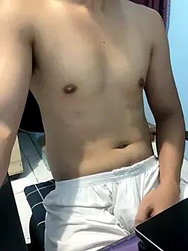 Ieat_monsters from StripChat