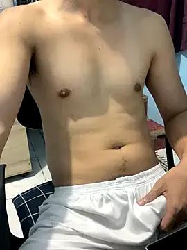 Ieat_monsters from StripChat
