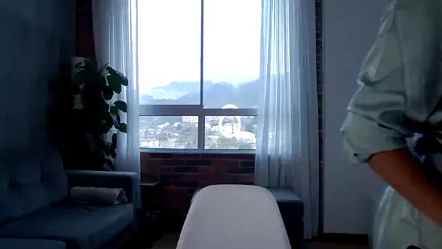 illaroom from StripChat