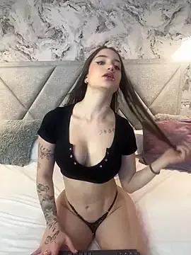 Im_Manu from StripChat