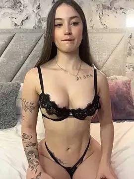Im_Manu from StripChat