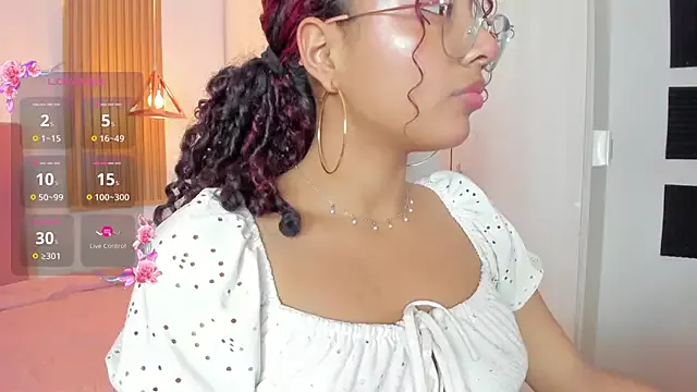 im_morgann on StripChat 