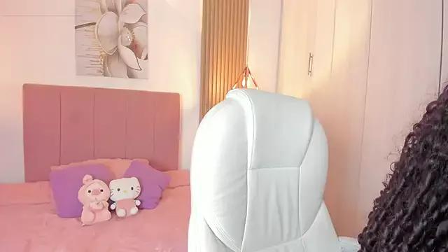 Try our streaming cams variety and talk on a personal level with our adorable girls streamers, showing off their bountiful shapes and dildos.