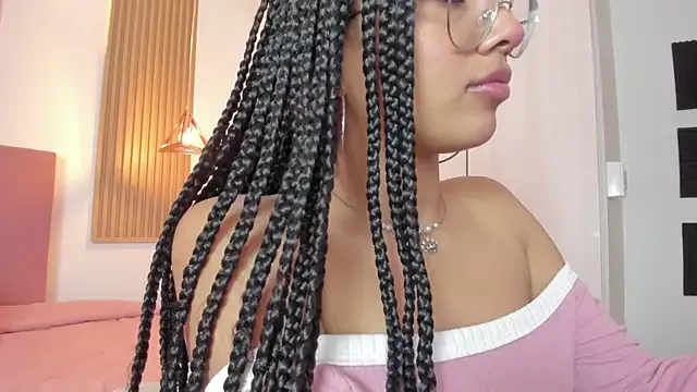 im_morgann on StripChat 