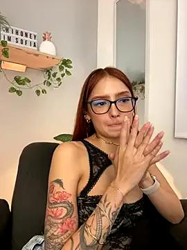 Try our streaming cams variety and talk on a personal level with our adorable girls streamers, showing off their bountiful shapes and dildos.