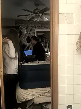 ImCarolinaCutiexxx from StripChat is Freechat