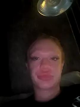 ImCarolinaCutiexxx from StripChat