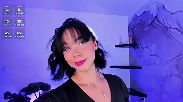 imleana_ from StripChat is Freechat
