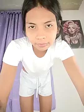 InaraVibes from StripChat is Freechat
