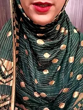 Indian-Aleena from StripChat is Freechat
