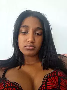 indianpink_lips on StripChat 